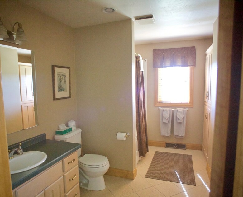 Hostal Settlement Courtyard Inn & Lavender Spa