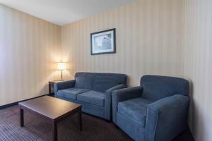 Hotel Comfort Inn & Suites