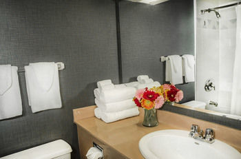 Aparthotel Cartier Place Suite Hotel