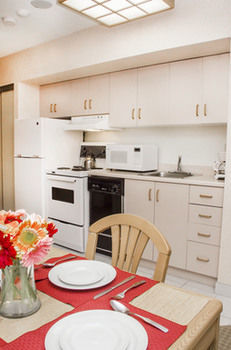 Aparthotel Cartier Place Suite Hotel