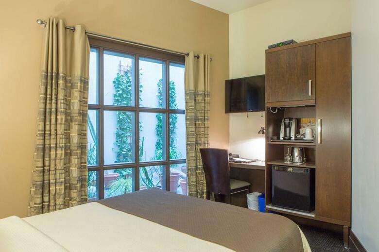 Hotel H�tel Sainte-anne