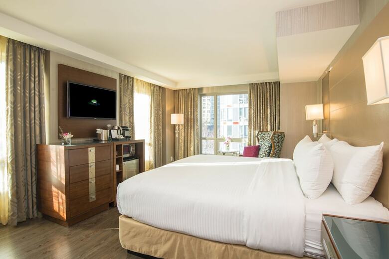 Hotel Blu Vancouver