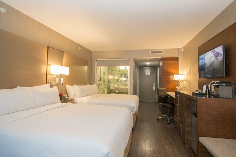 Hotel Blu Vancouver