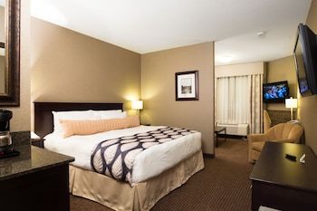 Hotel The Kanata Inns