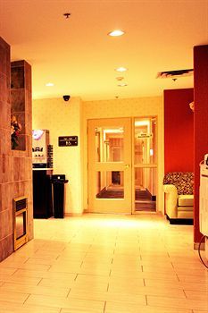 Hotel Pacific Inn & Suites
