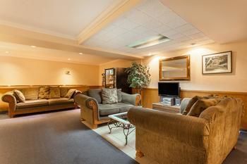 Howard Johnson Hotel - Nanaimo Harbourside