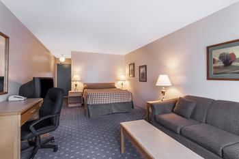 Howard Johnson Hotel - Nanaimo Harbourside