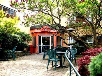 Hotel Helms Inn