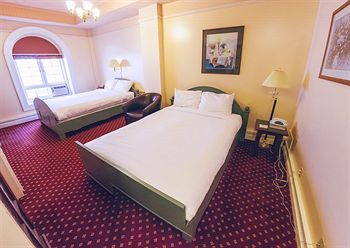Bedford Regency Hotel