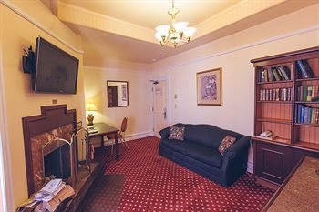 Bedford Regency Hotel