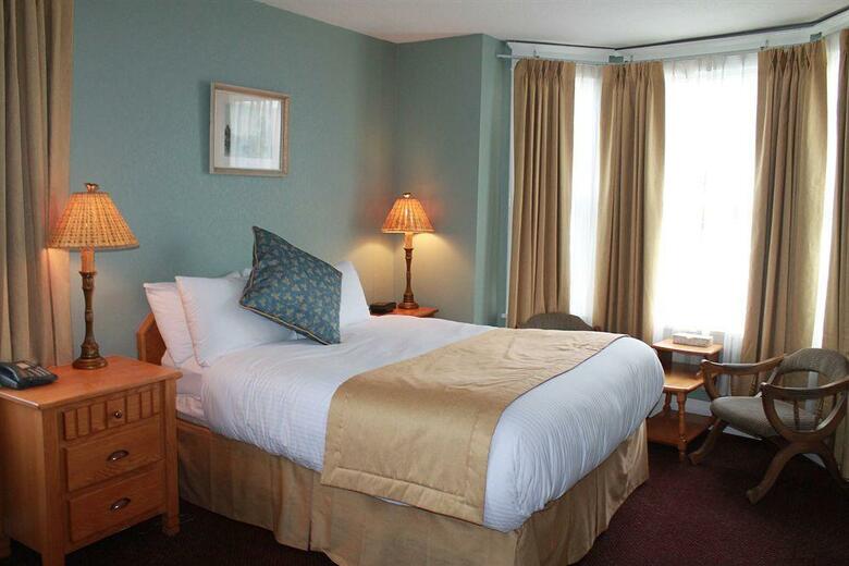 James Bay Inn Hotel & Suites