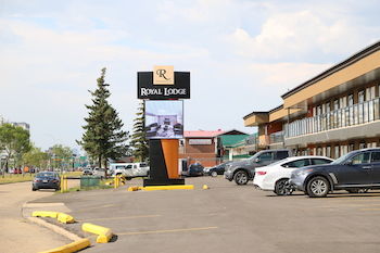 Royal Lodge Motel