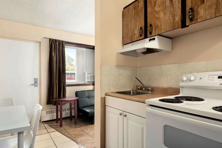 Hotel Thriftlodge Edmonton