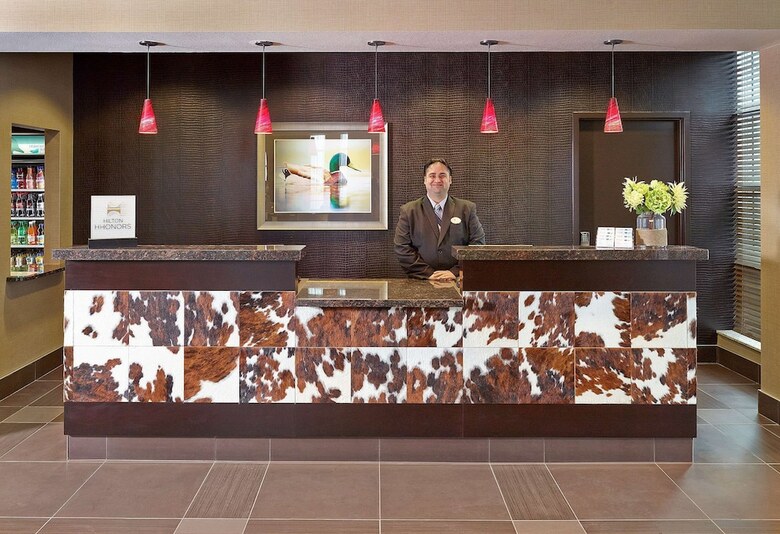 Hotel Homewood Suites By Hilton Calgary-airport, Alberta, Canada