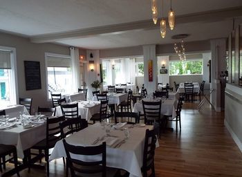 Hostal Auberge De Nos A�eux