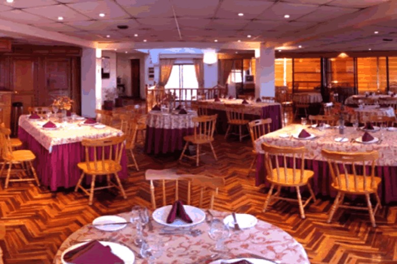 Hotel Charlie Inn