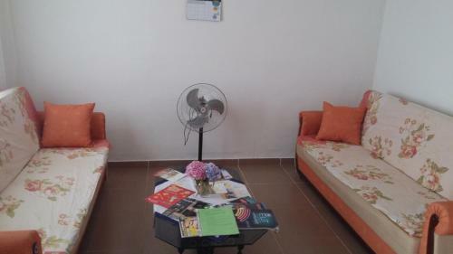 Kenos Hostel