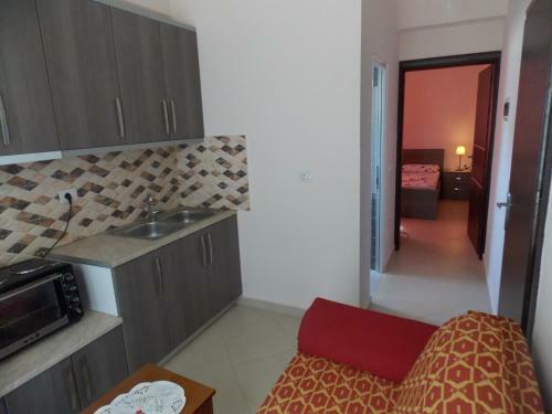 Hotel Erioni