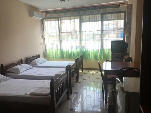 Central Hotel