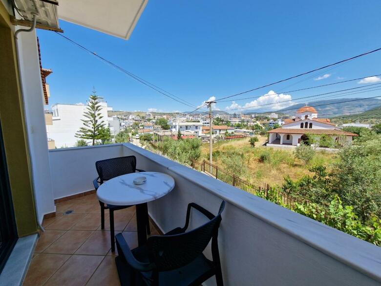 Hostal Villa White