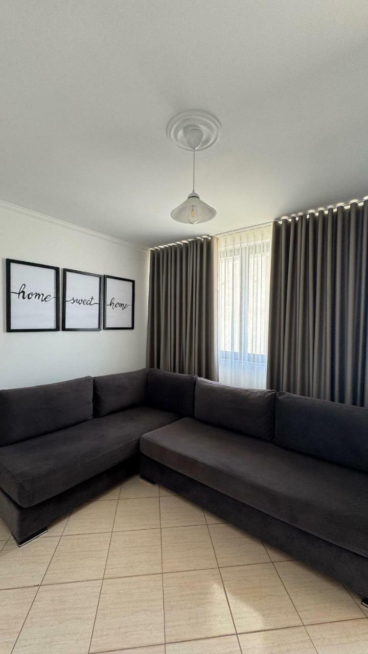 Hostal Villa White