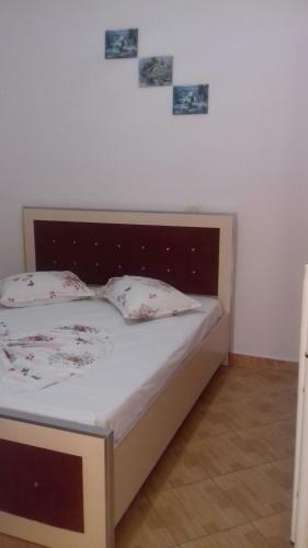 Hostal Studios Florand Sela