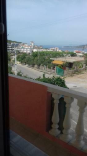 Hostal Studios Florand Sela