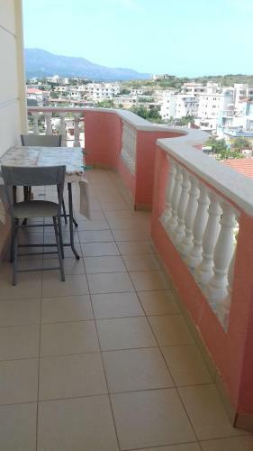 Hostal Studios Florand Sela