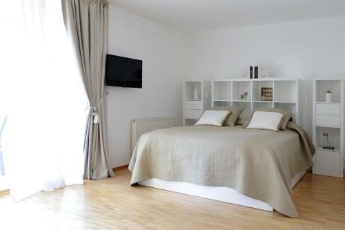 Parkside Apartment House