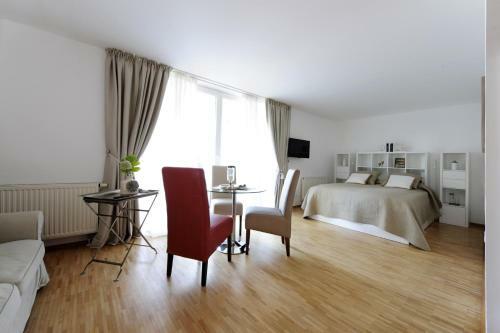 Parkside Apartment House