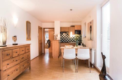 Parkside Apartment House