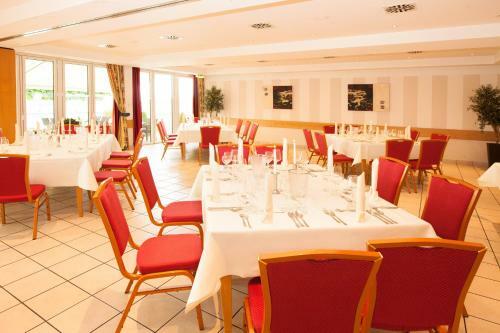 Hotel Sch�tzenburg