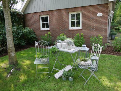 Hostal White Cottage Garden