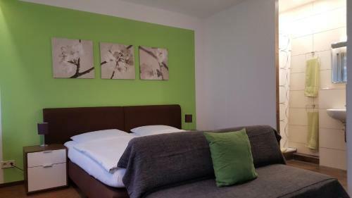 Hostal G�stehaus Ruh - Non-smoking