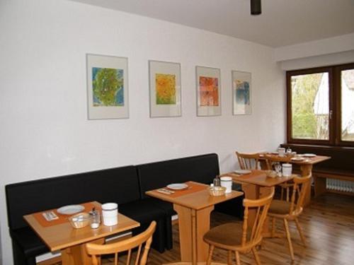 Hostal G�stehaus Ruh - Non-smoking