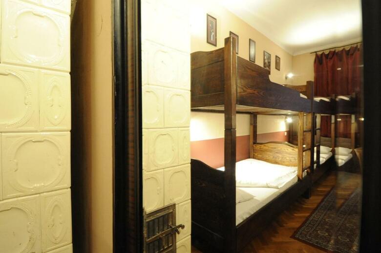 Hotel Hostel Deco