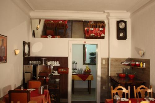 Hostal Hotel Pension Schmellergarten