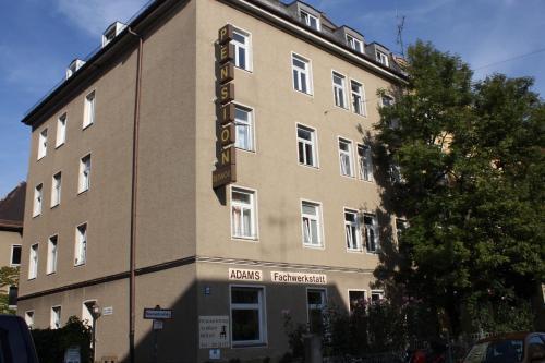 Hostal Hotel Pension Schmellergarten