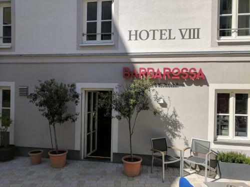 Hotel Viii