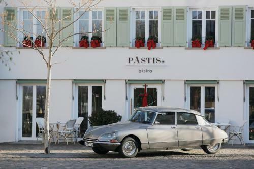 La Maison Hotel