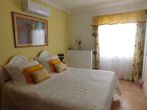 Residencia Dinas Guesthouse