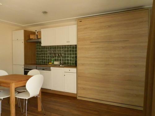 Twee Linden Warnem�nde Stolteraa