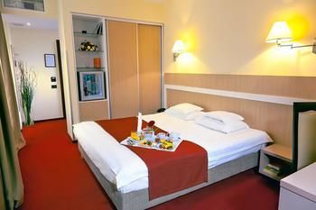 Trianon Hotel