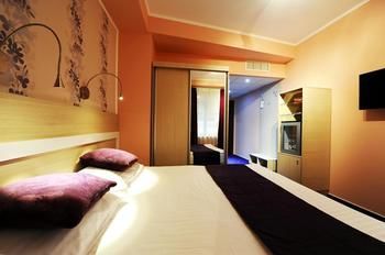 Trianon Hotel