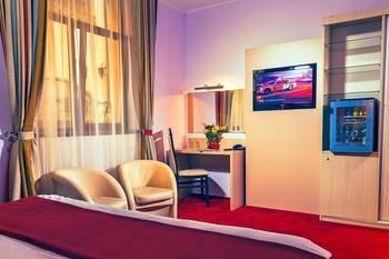 Trianon Hotel