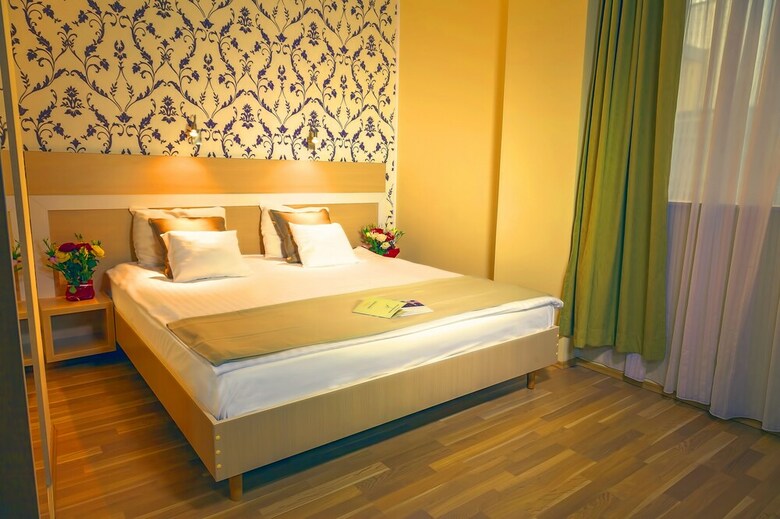 Trianon Hotel