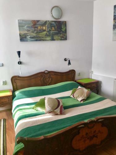 Rolling Stone Hostel