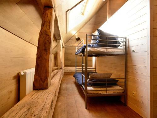 Luxurious Holiday Home In Waimes With Jacuzzi
