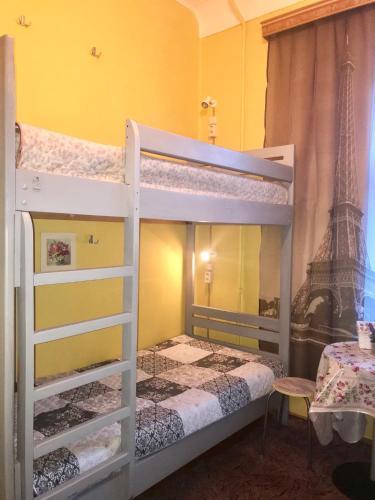 Apartamentos Oasis Hostel