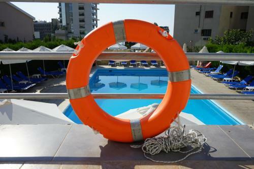 Polyxeni Hotel Apartments